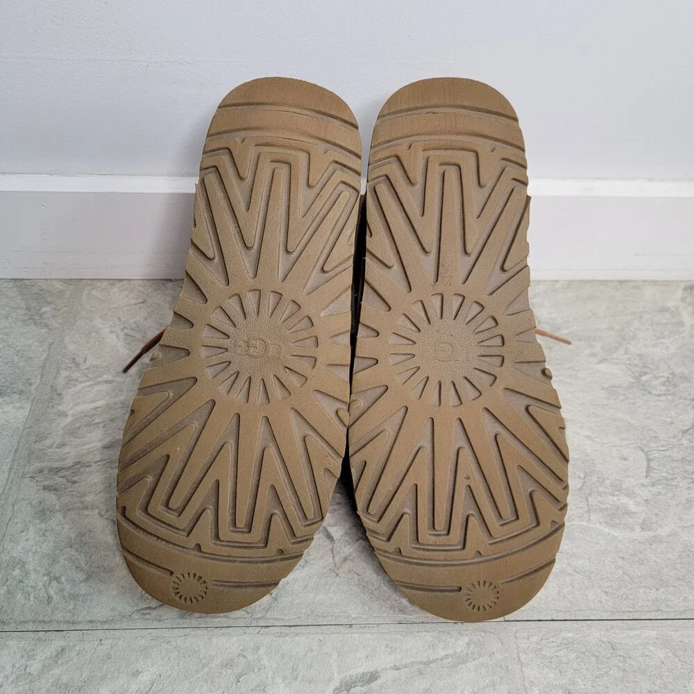 UGG Men's Lace Up Suede Neumel Chukka Boots Chestnut Size 10